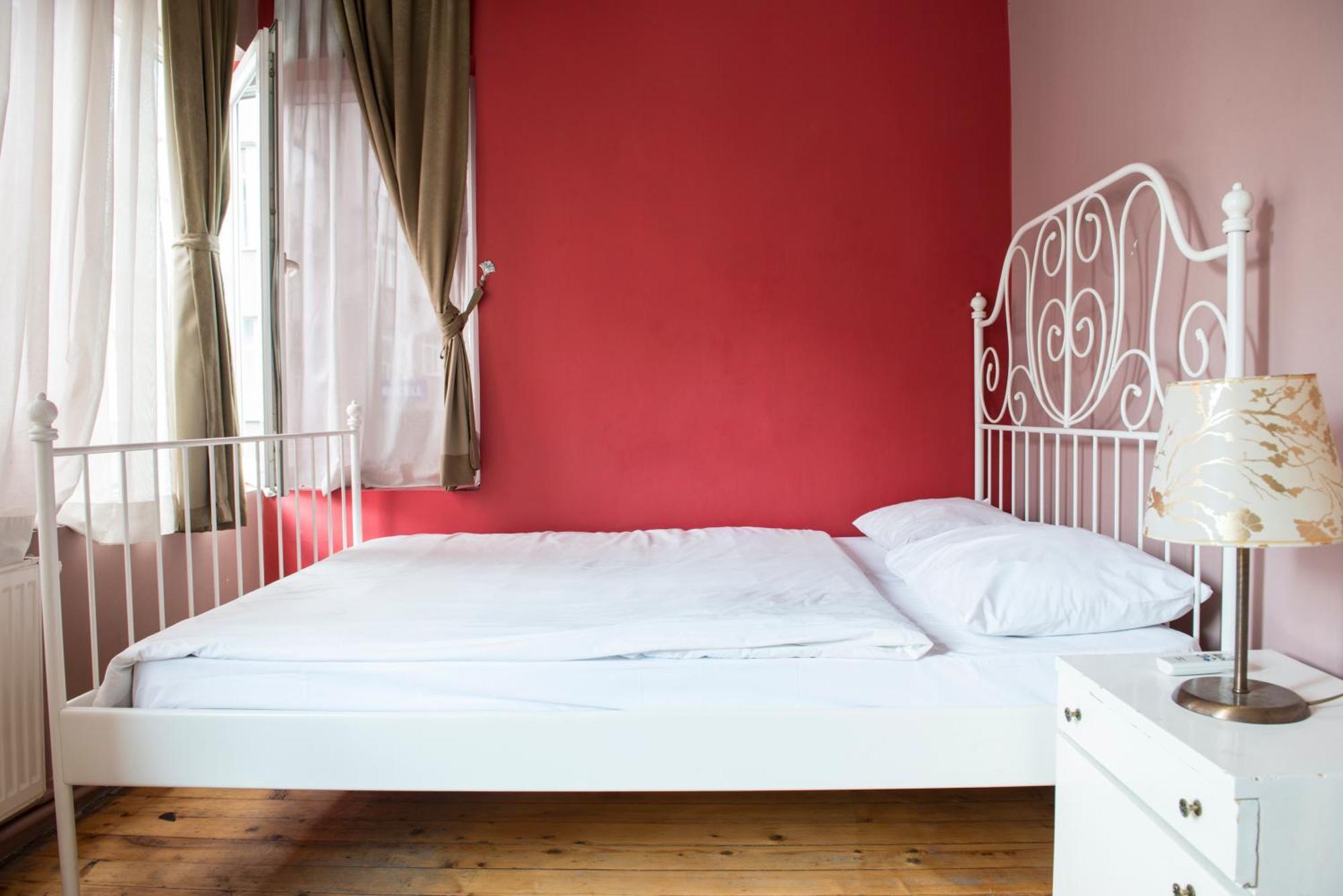 Cheers Midtown Hostel Стамбул Номер фото
