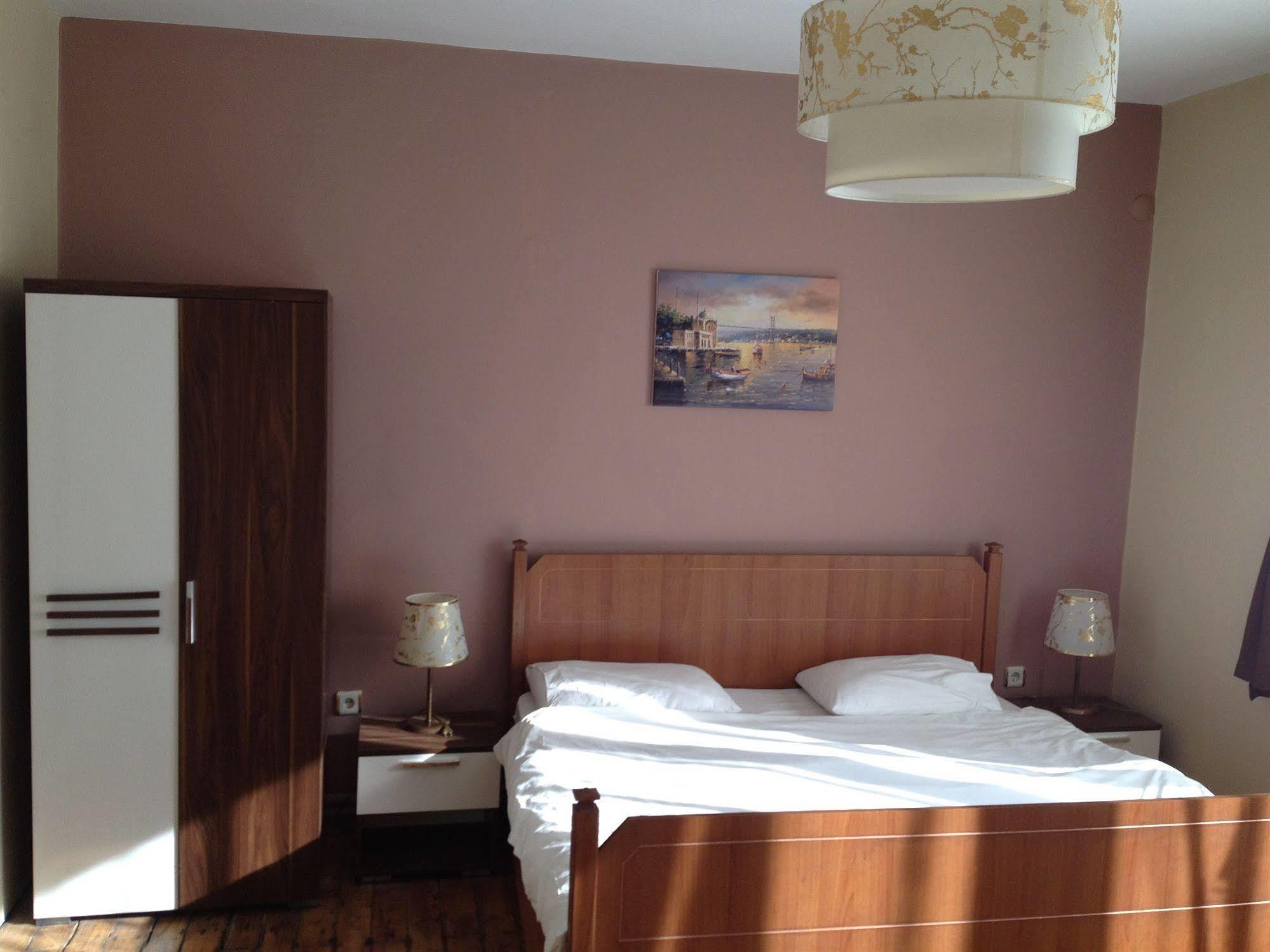 Cheers Midtown Hostel Стамбул Екстер'єр фото