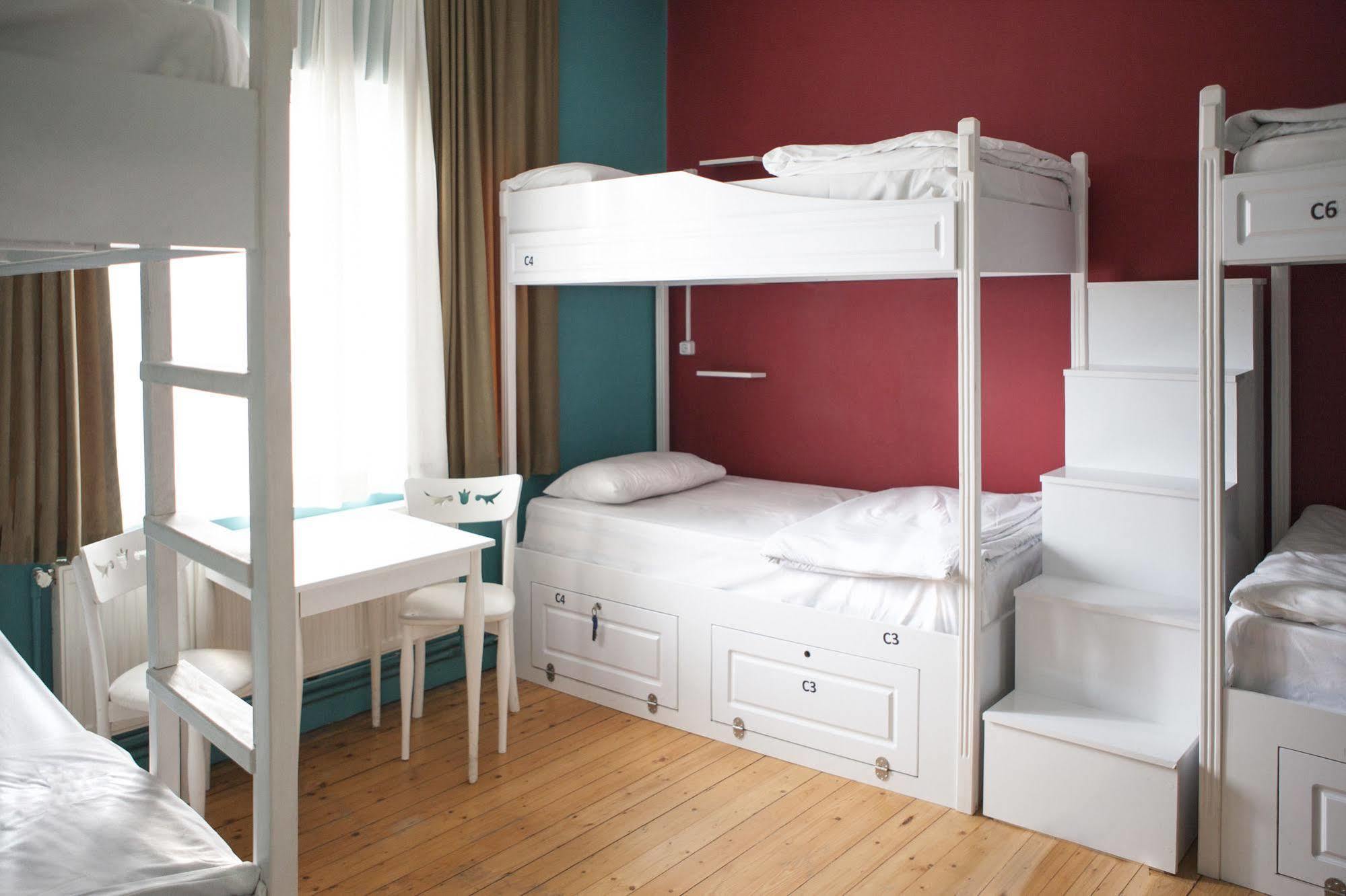Cheers Midtown Hostel Стамбул Екстер'єр фото